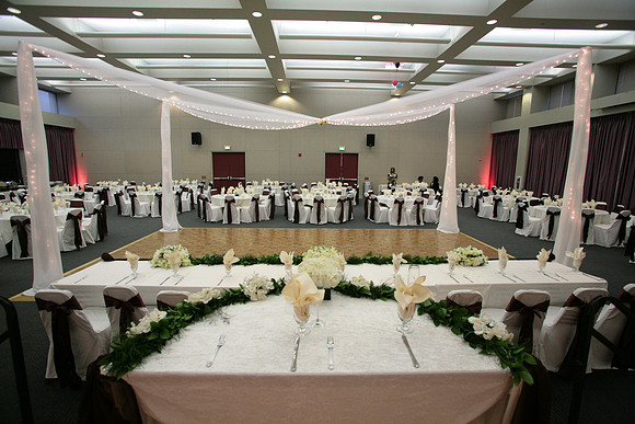 Torrance Cultural Arts Center wedding photos by Jennifer Emery of PBJ Candids